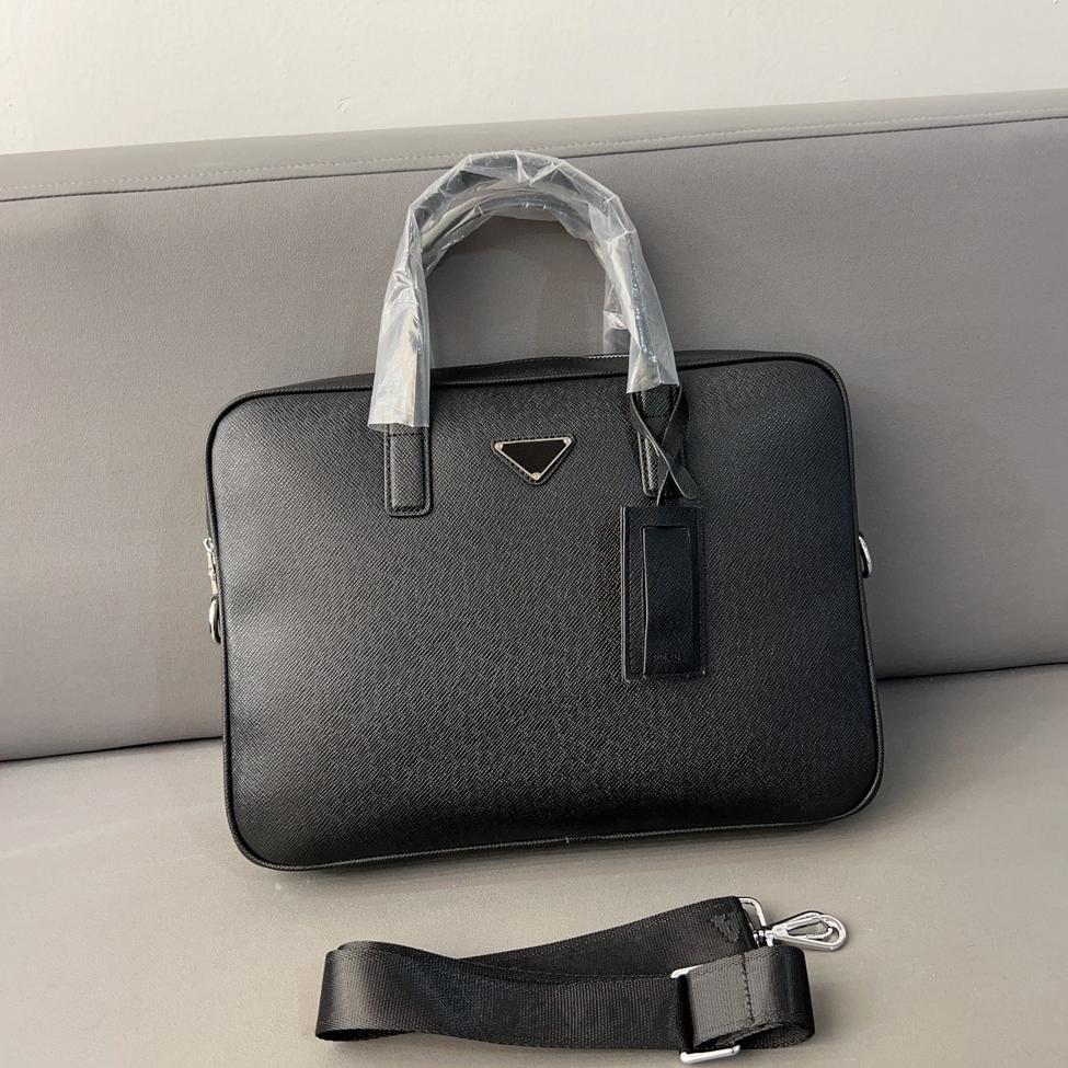 Men Laptop Bags Designer Briefcases Large Handbag Business Trip Office Leather Business Leather Tote Wide Shoulder Strap Versatile Crossbody