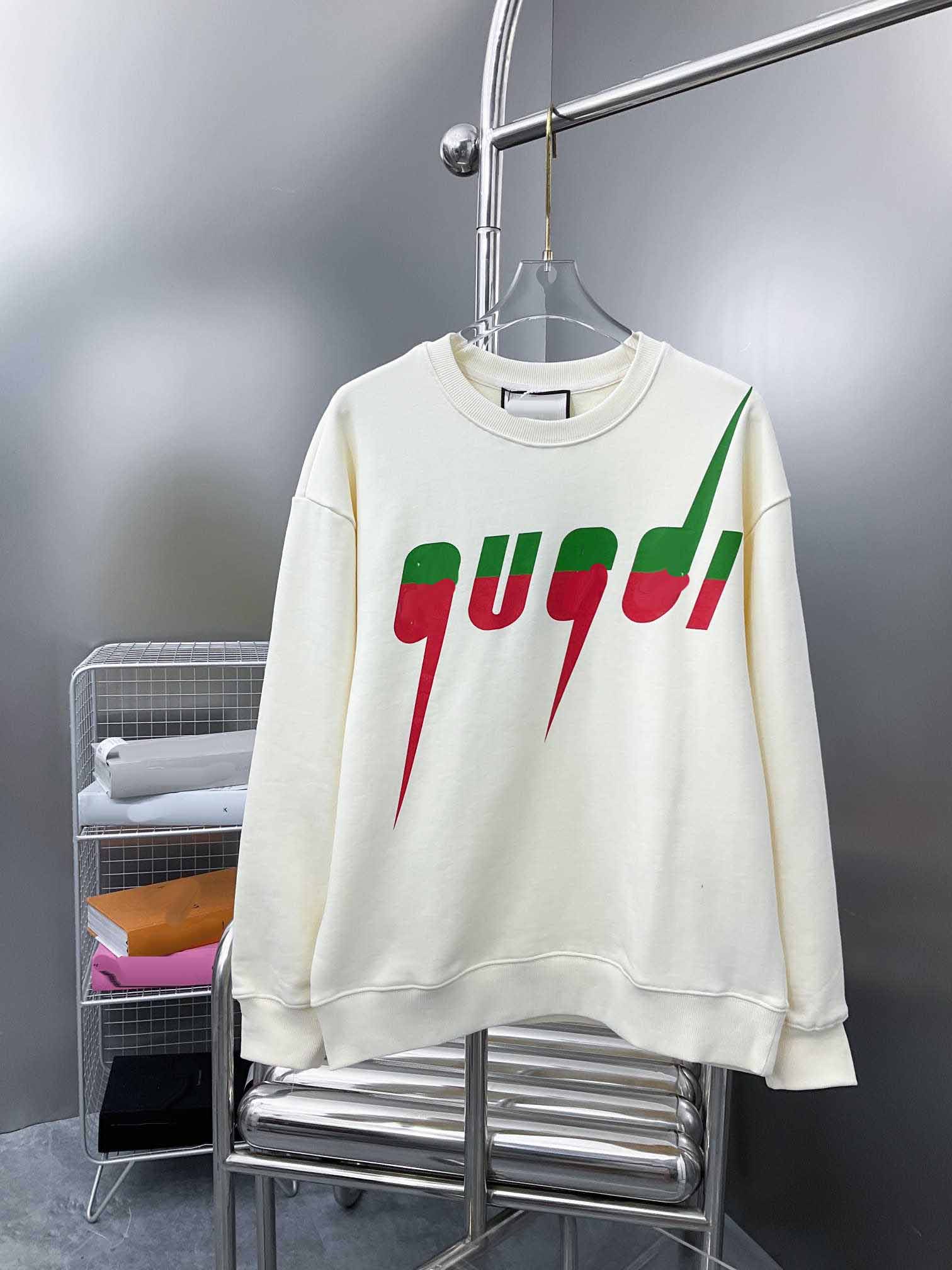 MensDesigner Sweat à capuche blanc Hommes Femmes Pull à capuche à manches longues Pull Marque Sweats à capuche Streetwear Mode Sweatershirt