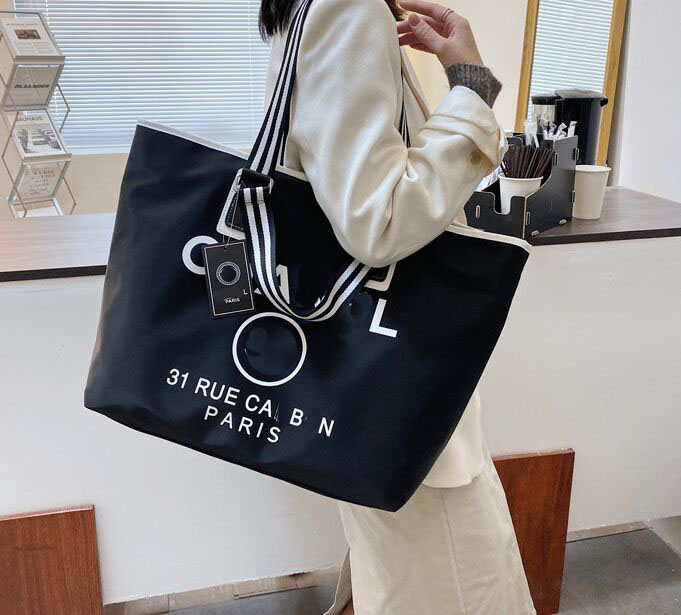 Designer Duffel Bag for Women Men Gym Bags Sport Travel Handbag Large Capacity Nylon Handbags Fashion Purse-image-897735787