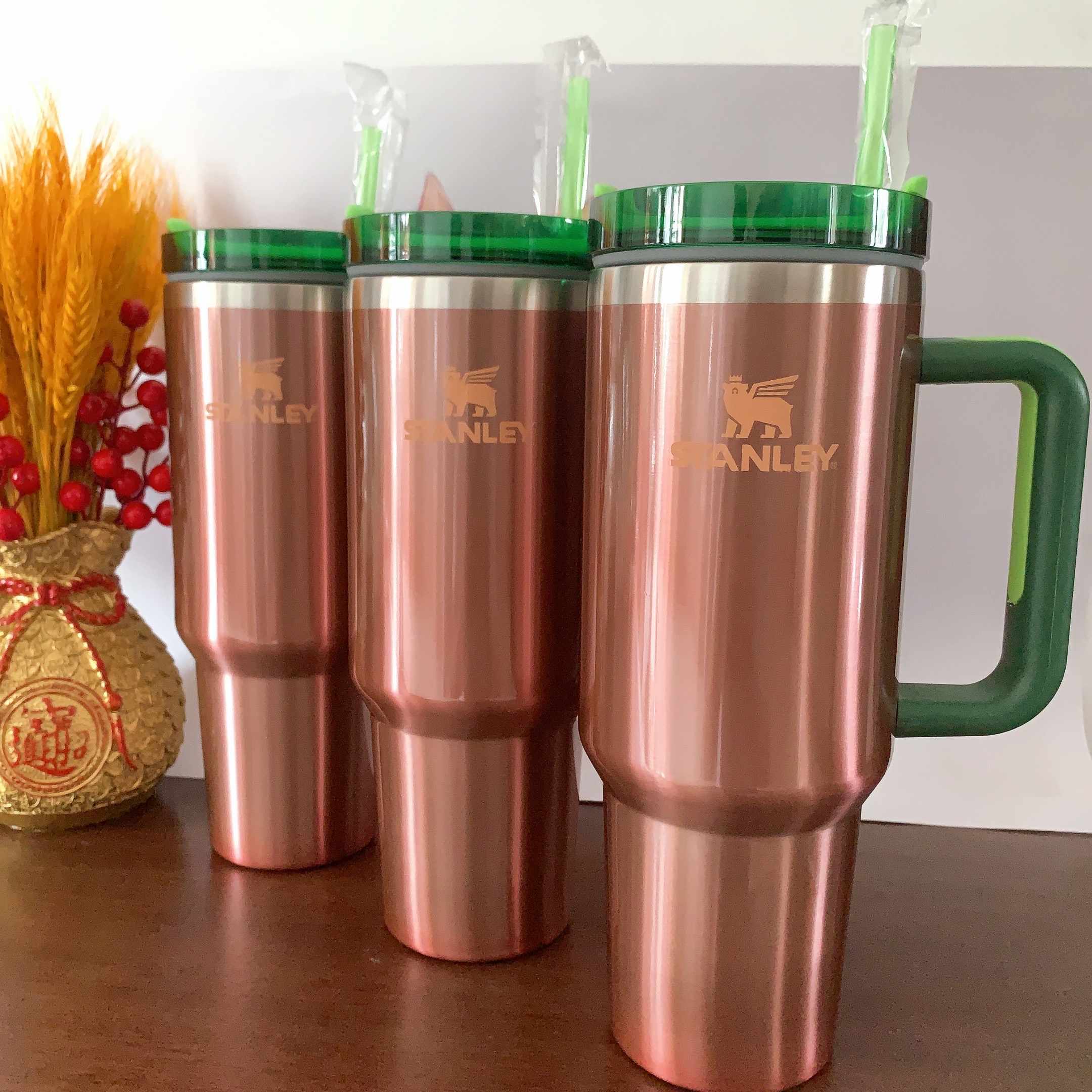 Stanley quenched H2.0 logo pink tie dye 40 oz cup with handle insulated tumbler cover straw stainless steel coffee cup with logo-image-595592748