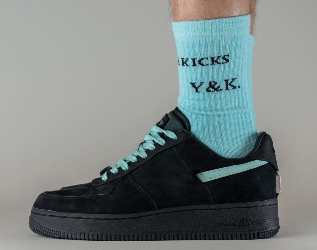 

Authentic Tiffany x 1 Low Mens Running Shoes Sneaker Black Blue Multi Color DZ1382-001 Trainers Men Women Sports Sneakers With Original box Size 36-46, #1