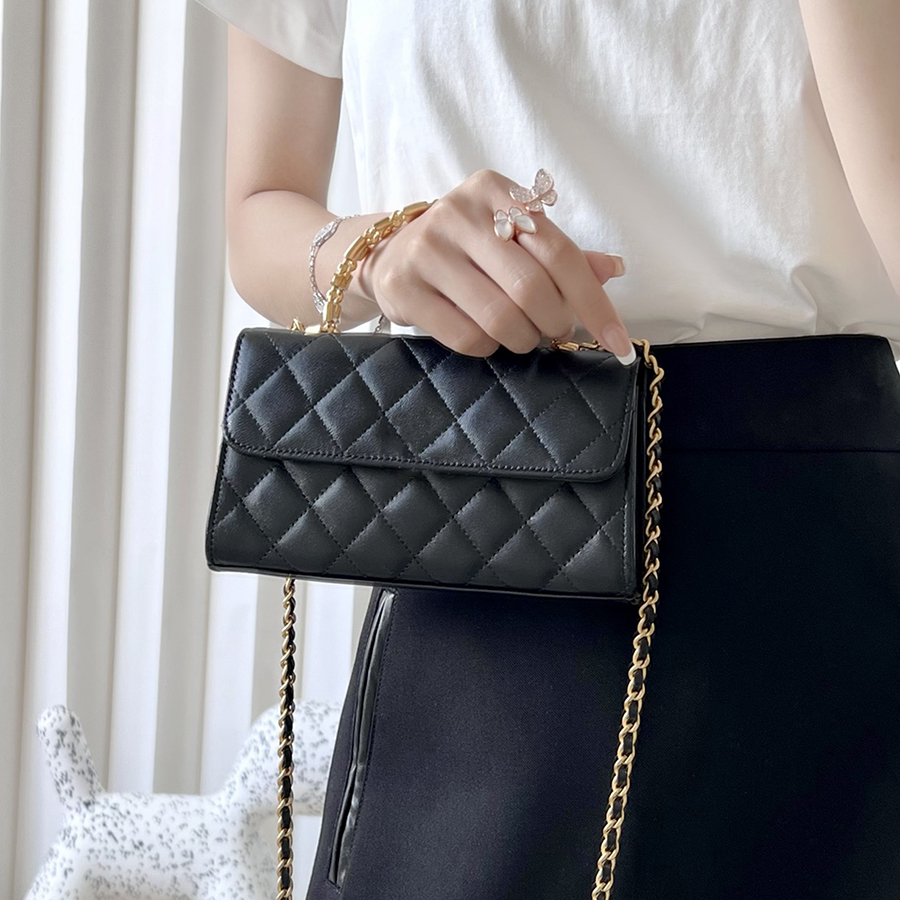 

10A Original quality luxury Designer bags 22B AP2946 18cm Genuine leather Handbag With box C127, More product consulting