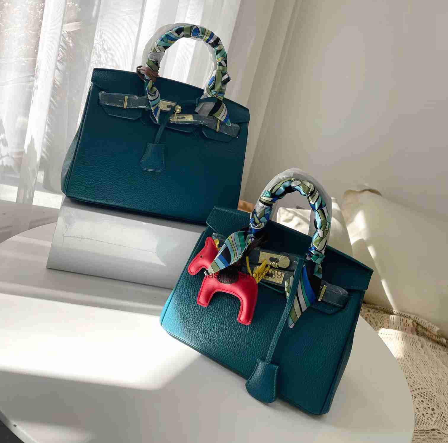 

Handbag 5A Designer Bags Large Chain Shoulder Bag Fashion Women White Wallet Tote Bags Luxury Ladies Black bag 2023