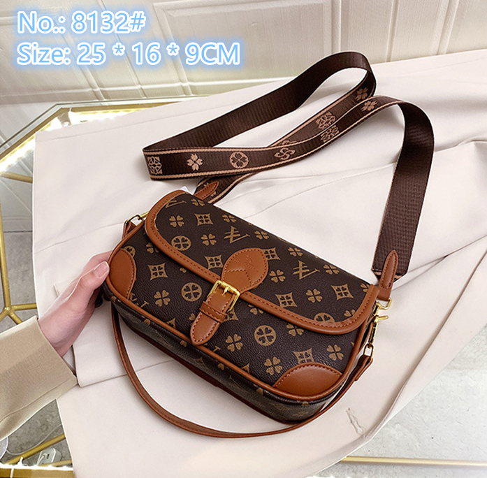 

Factory wholesale ladies shoulder bag 2 colors flip small fresh contrast leather handbags elegant printed handbag simple letters mobile phone coin purse, Coffee-8132#
