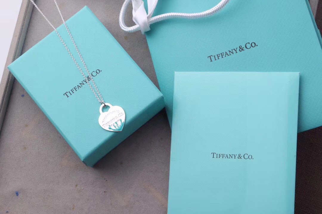 

necklace designer jewelry necklaces chain chains link luxury jewellery heart pendant custom love pendants women womens Stainless Steel Valentine's Day