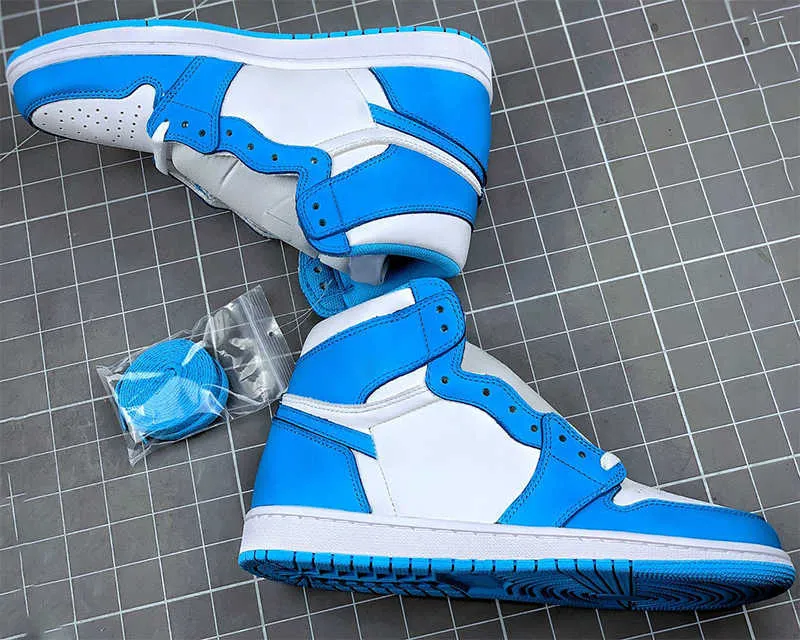 

2023 Basketball Shoes Women Sneakers Design Bred Toe Blue White Men Sports With Box High Og Unc X 1 Mens Jumpman 1S The Joint, White blue