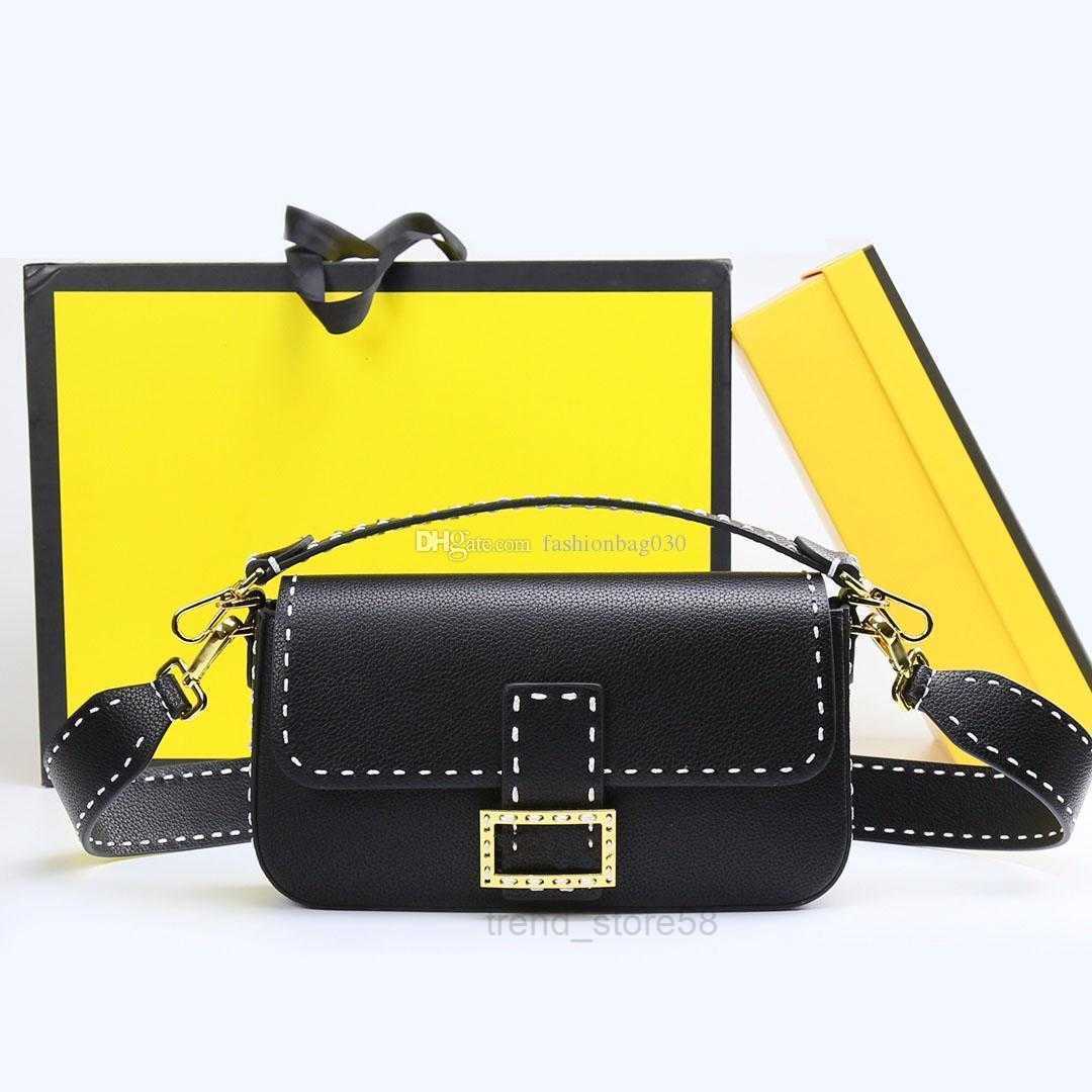 

Messenger Bags Baguette Shoulder Bags Designer Women Brooch Baguette Bag Fashion Claic Baguettes Handbags Woman Big Chain Strap Underarm Handbag Luxurys s