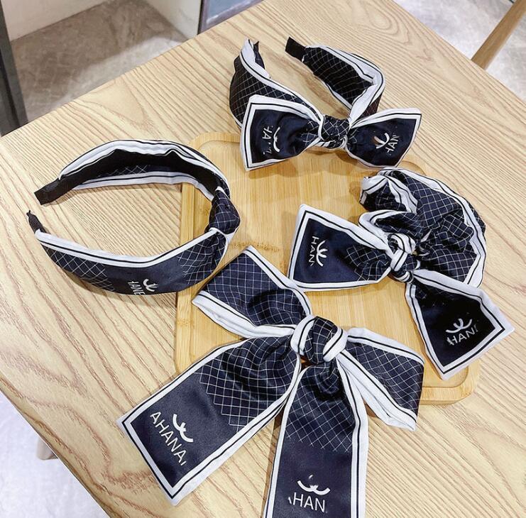 

Fashion Designer Brand Letter Printing Headband Hair Rubber Bands Hairpin Four-piece Suit Womens Flower Print Bowknot Hairband Pure Cotton Headwrap Accessories