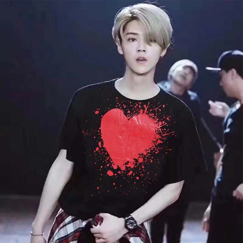 

Fashion Mens T Shirt Designer Speckle ink Big red Heart Shirt Casual Women Shirts High Quanlity TShirts Cotton Embroidery Short Sleeve Summer Tee