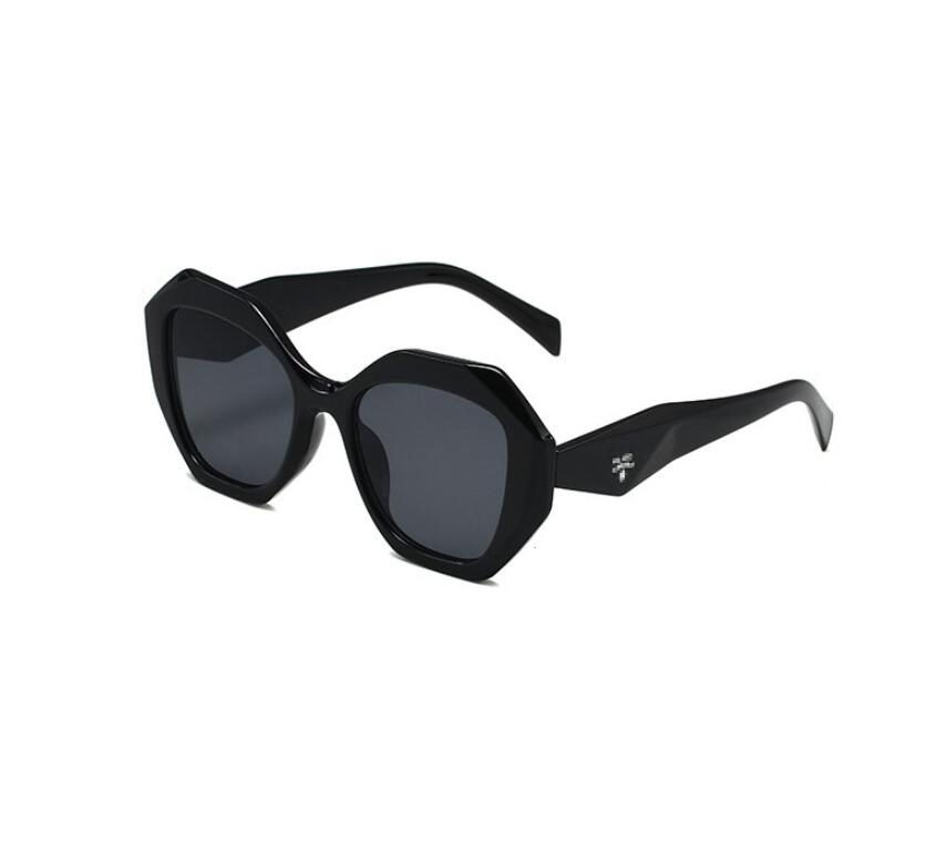 

Designer Sunglasses Classic Eyeglasses Goggle Outdoor Beach Sun Glasses For Man Woman Mix Color Optional Triangular signature P16