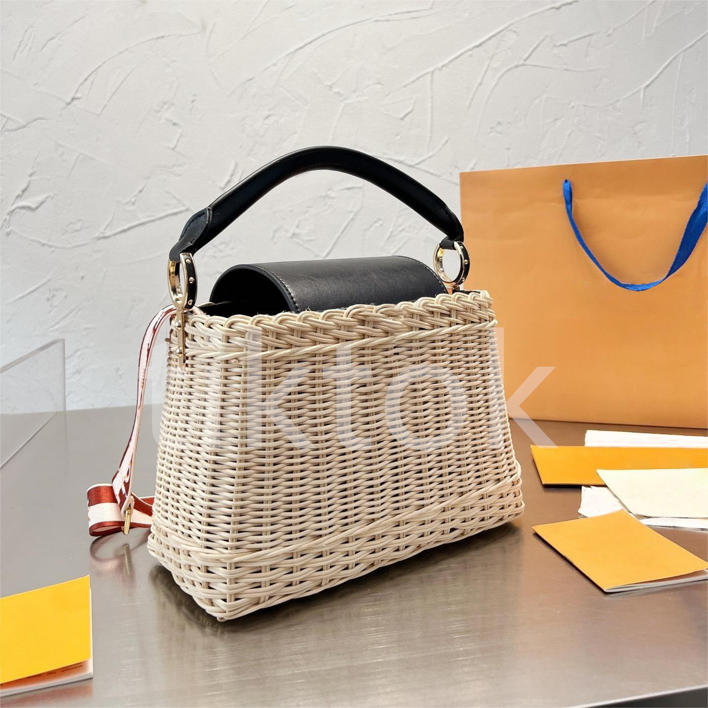 

Luxury Designer Fashion Handbag Sunshine Straw Bag Bucket Bag Summer Cooler Tote Large Letter Logo Shopper Large Capacity Shoulder Crossbody Bag Woven Leather, Color2