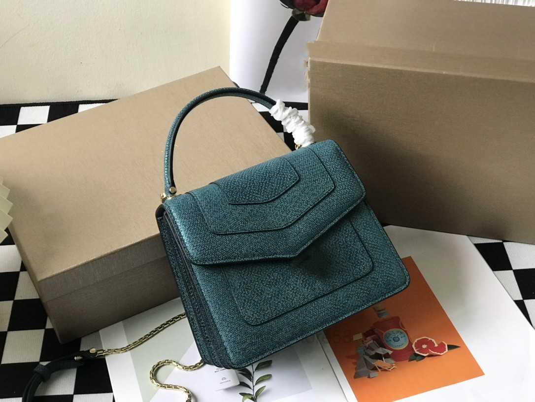 

Evening Bags Baguette Shoulder Bags Designer Women Woven Handbag Luxury Leather Crobody Female Underarm Purses 2023 quality