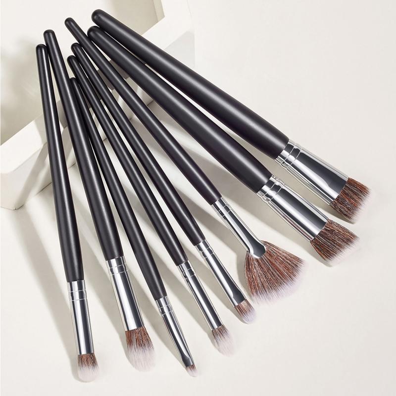 

Makeup Brushes 8 PCS Brush Eye Shadow Eyebrow Foundation Powder High Quality Skin-friendly Beauty Tools
