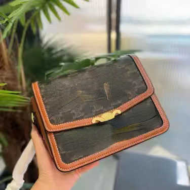 

Bags Crossbody Designer Luxury Totes Mini Fashion Bucket bag Shoulder Women Handbags Lambs Leather Clutch with Badge Gold Chain Purse phone, 25