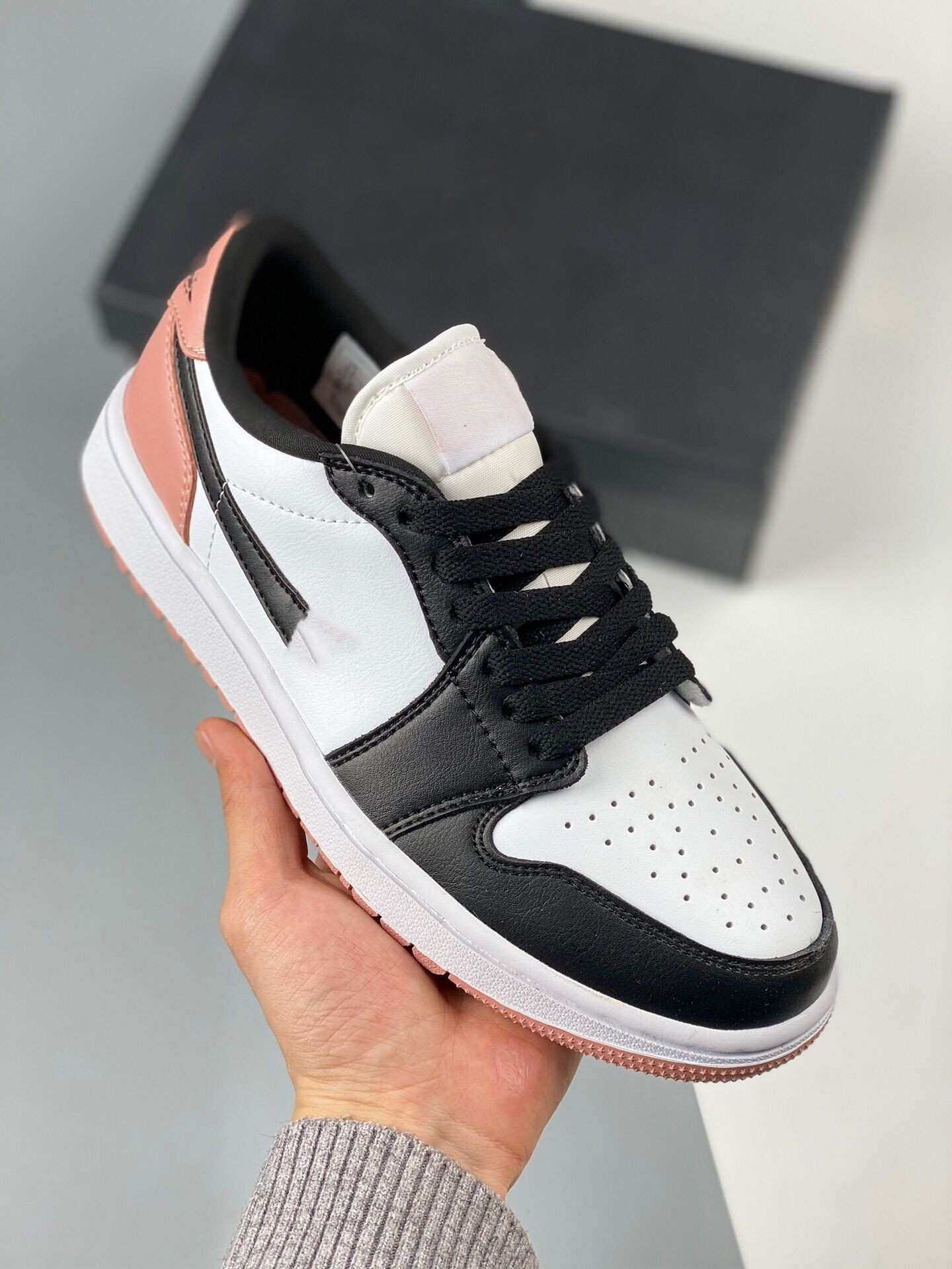 

top quality Casual Shoes Shop 2023 GOLF Jumping Basketball Girls Boys Jumpman 1 1s Low Golf Black White Rust Pink Spring Summer Outdoor Designer Sneakers