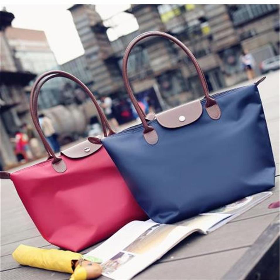 

2021 Ladies Large Brand Bag Shopping Bag High Quality Fashion Recycled Nylon Tote Bag Ladies Shoulder Luxury Designer Handbag304h, Red