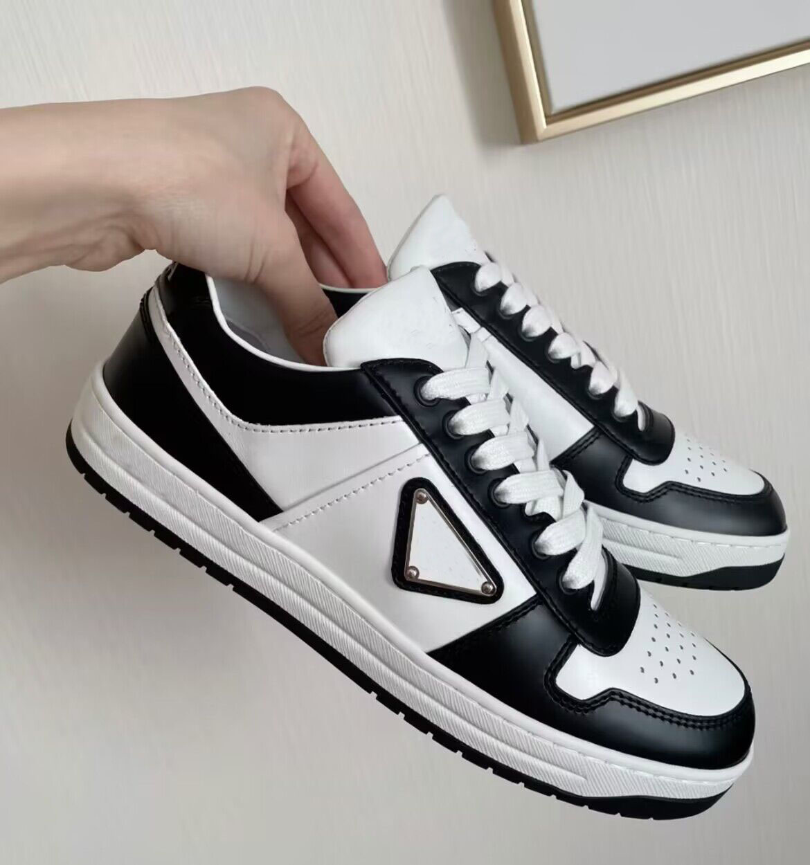 

Designer Footwear Men Sneakers Shoes Downtown Panda Blue Red Grey Discount Man Comfort Skateboard Walking EU38-46 Original Box, 12