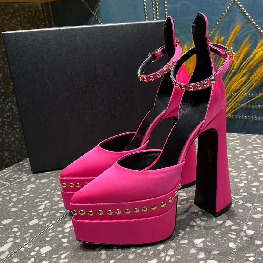

Women dress shoes Riveted silk ankle strap platform sandals Luxury designer sandals Casual pointy fashion factory party shoe, Green