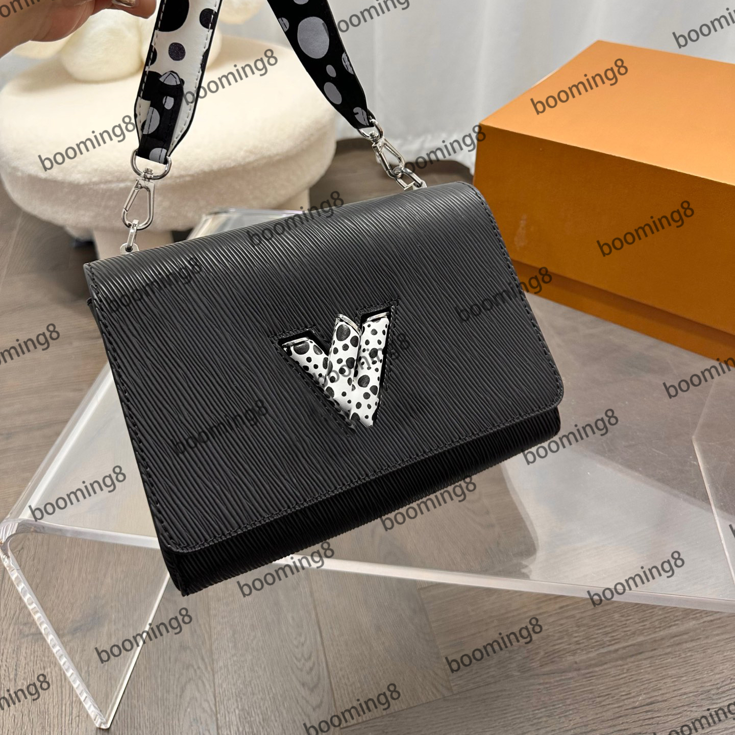 2023 new water ripple edge twill messenger bag fashion style women's chain shoulder bag designer women's square handbag high quality sh