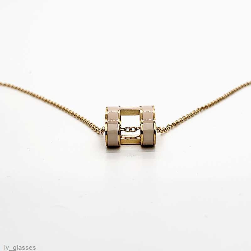 high quality men and women gold pendant necklace fashion design 316L stainless steel ladies Valentine day gift chain length
