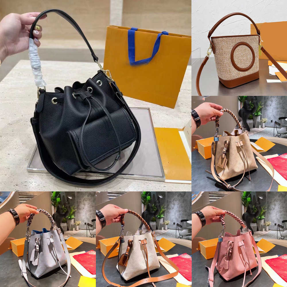

Bags Shoulder Designer tote Luxury Brand Fashion Backpack Mens Leather Handbags Women Bucket bag Lady Letter Phone bag Wallet Metallic Totes top qualityBWP8