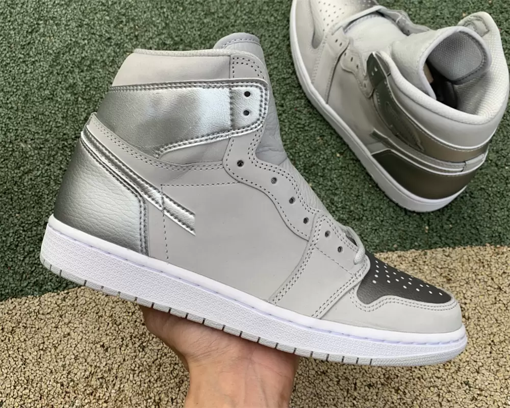 

2023 Mens 1 high OG basketball shoes Jumpman 1s Japan men women Neutral Grey Metallic Silver Sneakers trainers With Box, Gray silver