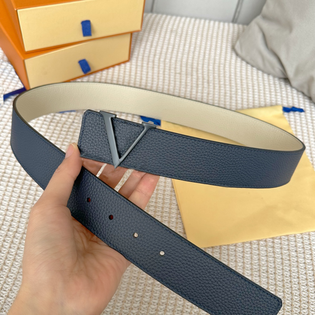 

Stylish and versatile: sophisticated belts complete the look, Multi