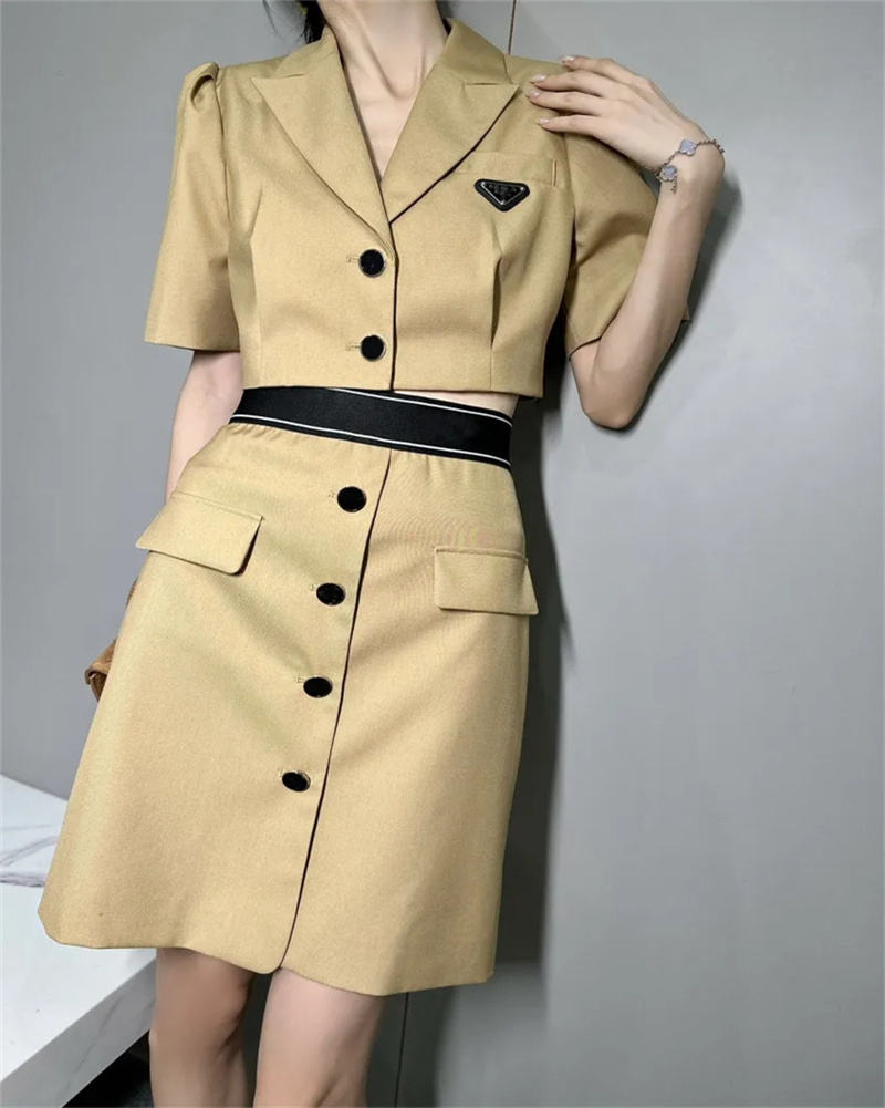 

Womens Two Piece Sets Luxurys Skirt Suit Jacket Stick Drill Letter Ladies Two Piece Sets Brown Black SML