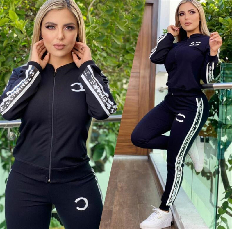 

23SS spring Women's Tracksuits Luxury brand Knitted fashion Casual 2 Piece Set designer sports Suit J2572A, White