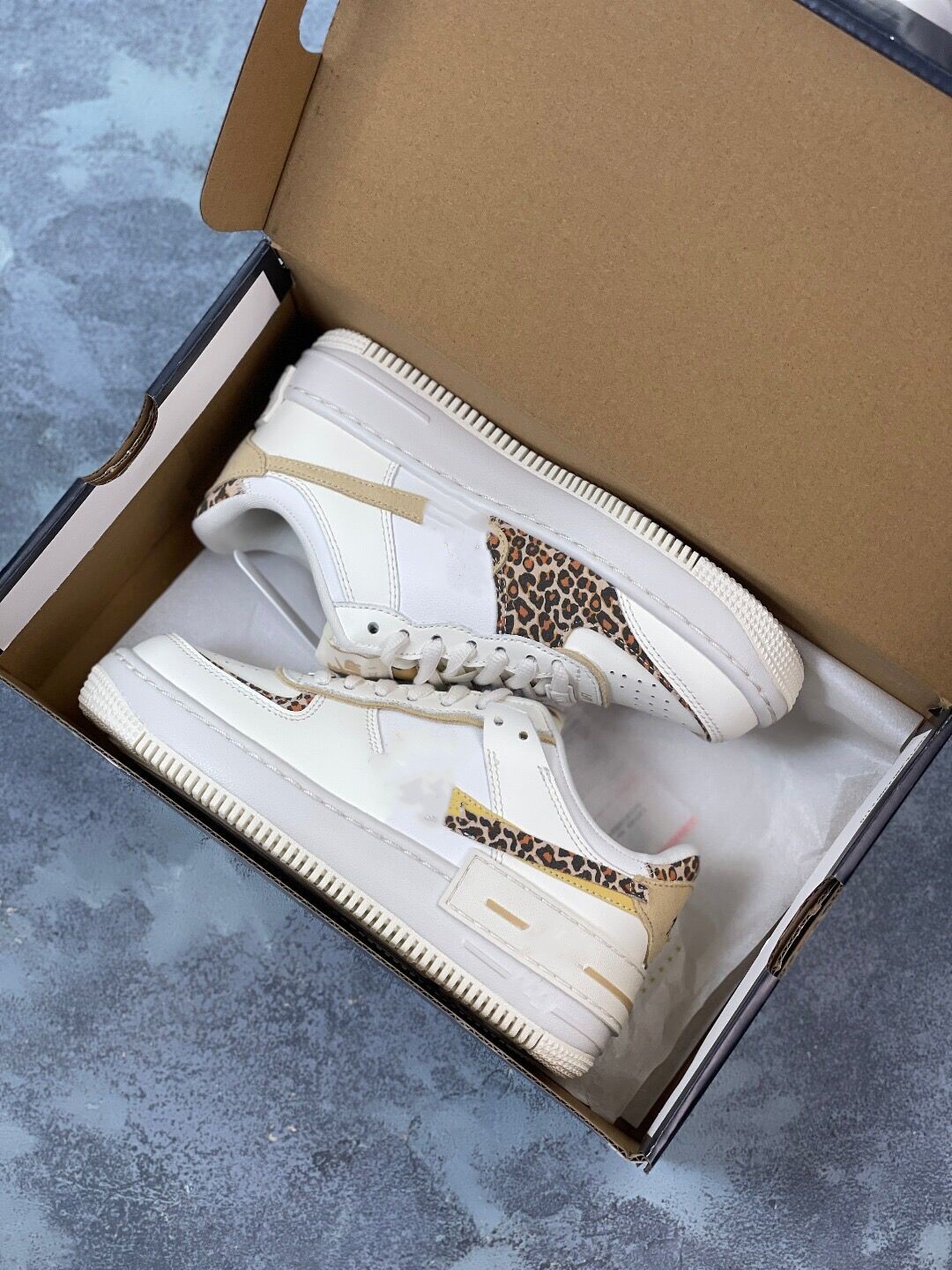 

2023 Shoes Running Outdoor Outfits For All Season 1 Low 07 Shadow Leopard Girls Boys Athletics Walking Sports Lifestyles Sail Sesame Black Multi-Color