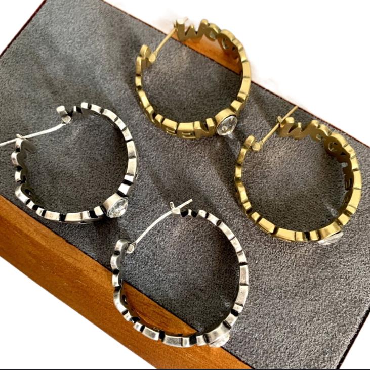 

New designed earring Stud Letters Pearls rivets Copper 18K gold plated Anti allergy women Earring ladies Designer Jewelry EG0999