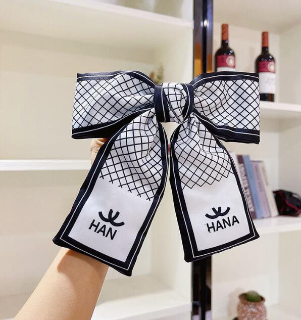 

Fashion Letter Headband Cloth WideBrand Designer Cross Knotted HairHoop Headbands or Women Outdoor Sports Headwear Hair Clip