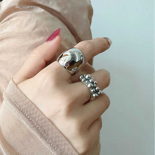 

Cluster Rings Punk Exaggerated Hip-hop Super Personality Vintage Big Wide Finger Rings For Women Men Heavey Large Charms Ring Jewelry L230306