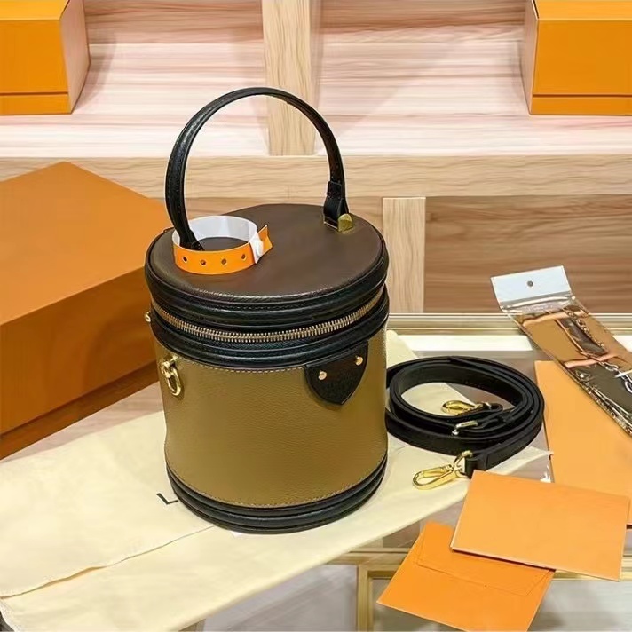 

Leather CANNES wash Evening Shoulder Bag Women's men tote hobo crossbody handbags Cosmetic Bags Luxury Designer mylon wallet Camera Cases card pockets handbag