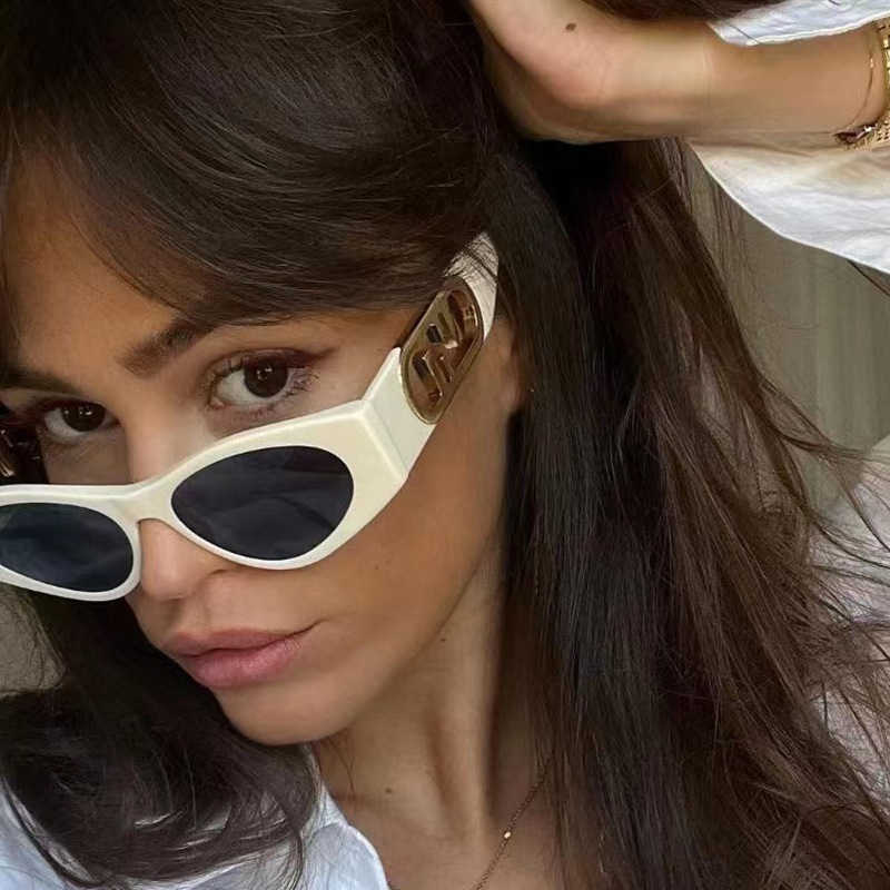 

Leisure Sunglass Cat Eye Small Frame Eyeglasses for Women Trend Metal Decorative Sunshade Sunglasses Letter F CD UV400