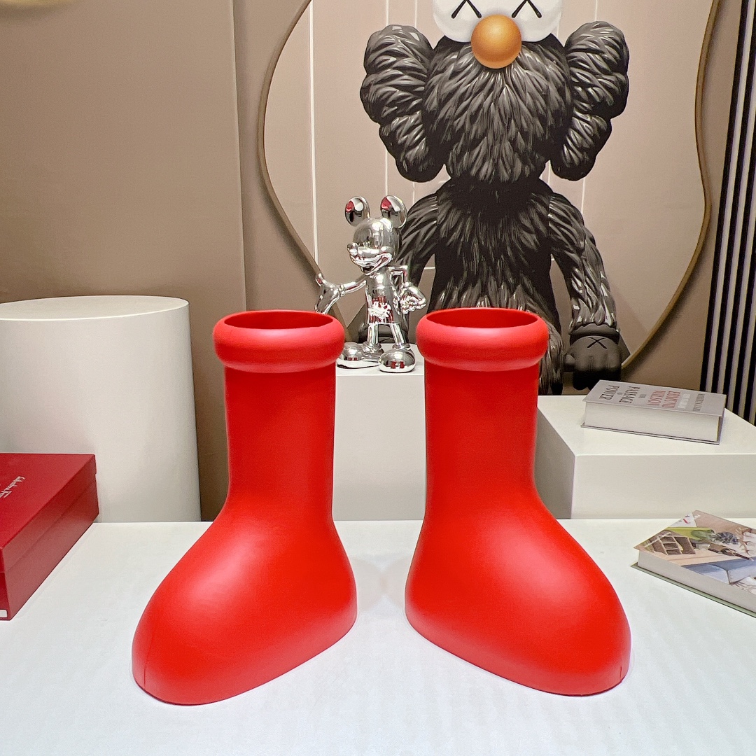 Astro Boy Rain Boots Designer Rubber Big Red Rainning Shoes Platform Booties Round Toe Men Women Rainboots Size 35-44