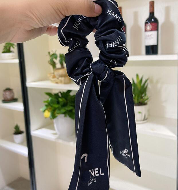 

Letter Headband Cloth Wide Edge Brand Designer Cross Knotted HairHoop Headbands or Women Outdoor Sports Headwear Hair Clip Accessories