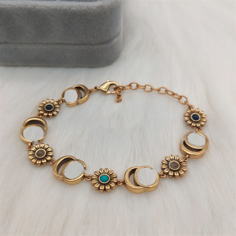 

Diamonds mens charms luxury bracelets designer for women animals shape flowers daisy letters decoration pulsera jewelry gold color designer bracelet ZB028 E23