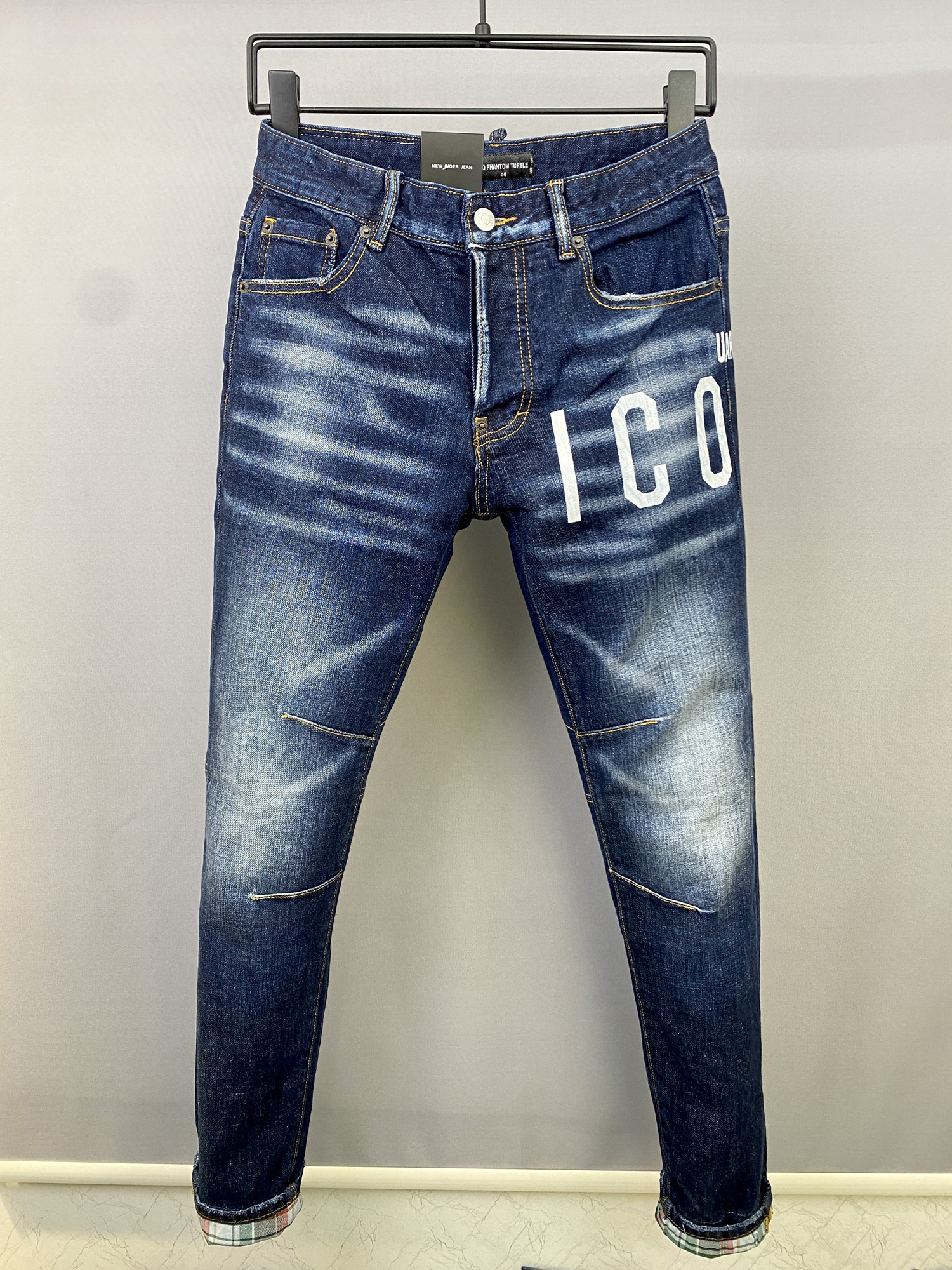 DSQ PHANTOM TURTLE Men's Jeans Mens Luxury Designer Jeans Skinny Ripped Cool Guy Causal Hole Denim Fashion Brand Fit Jeans Men Washed Pants 203