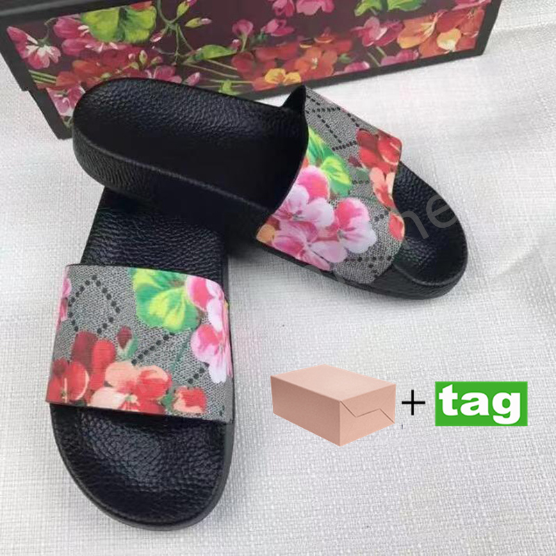 

Women Men Designer Slippers Rubber Slides Summer Sandal Flat Blooms Strawberry Slipper Green Red White Web Fashion Sliders Beach Flip Flops Flower Slide Size 35-45, #24- white flora