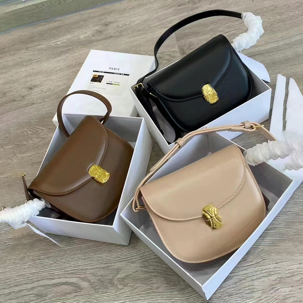 

Luxurys brand TEEN TRIOMPHE BESACE saddles Bag Shoulder Bags Designer Cross Body totes clutch flap hasp postman Women's mens fashion leather Bag lady handbag envelop, White