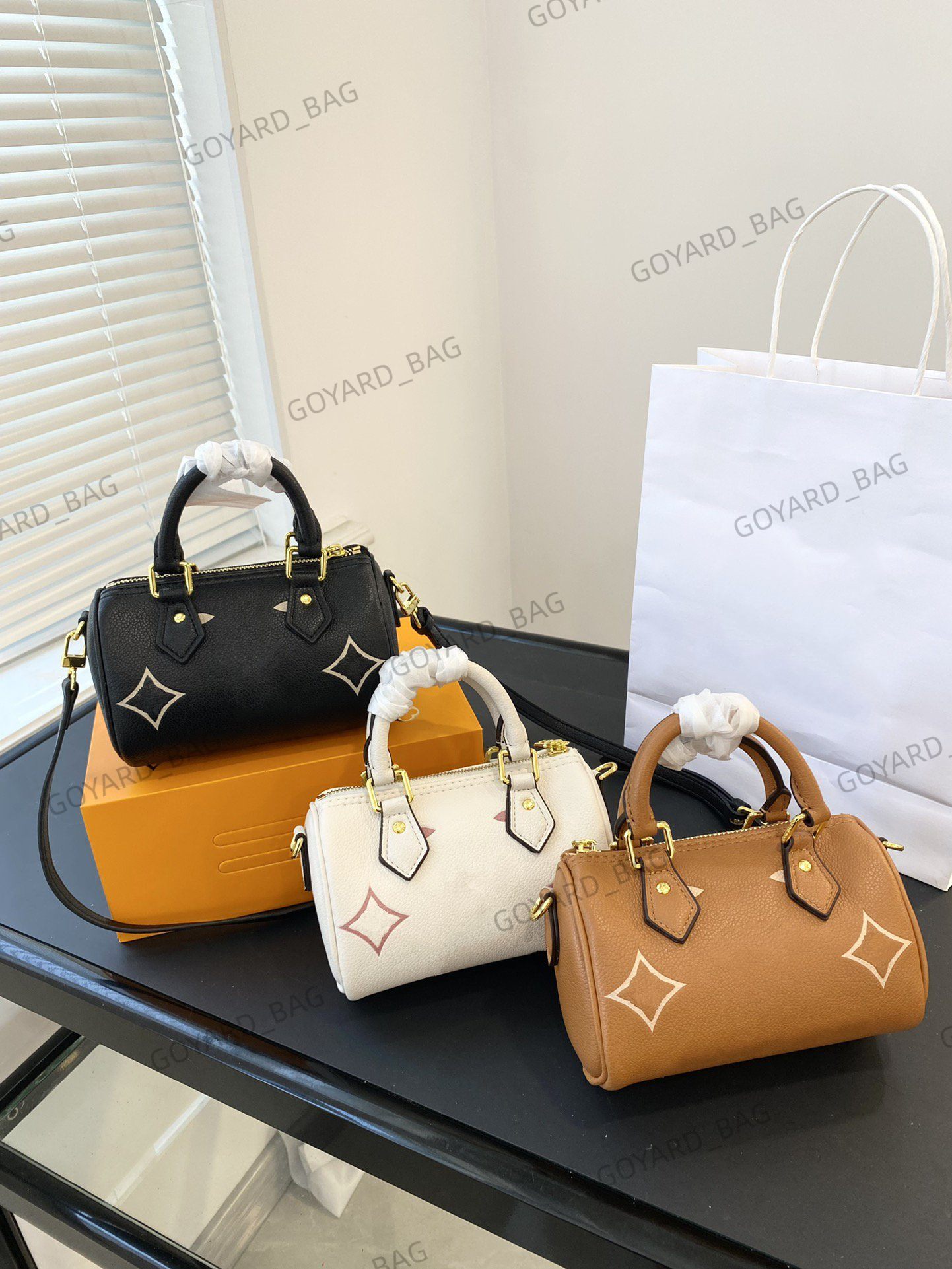 

Nano Speedy Boston Bag Women Mini Handbag Letter Monograms Embossed Luxurys Shoulder Crossbody Bag 3D Dots Handle Bags Leather Strap M81910 M81456 M81457