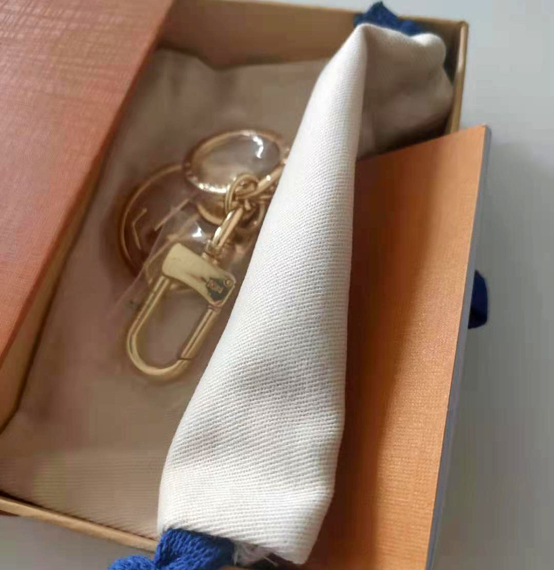 

High Quality fashion woman mans Keychains high qualtiy Alloy Fashionable Handmade Keychain alloy Stylish Key Buckle with box