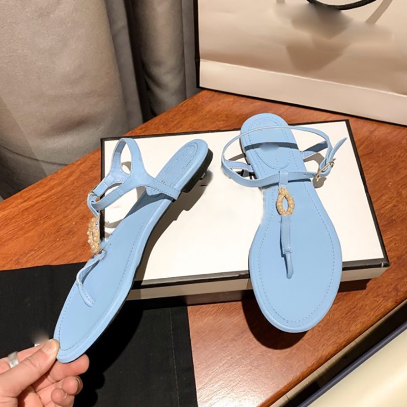 

Womens Flip Flops Flat Sandals Genuine Leather Small Incense Beads Hardware Metal Buckle Luxury Designer Brand Shoes Summer Retro Candy Color Flats Beach Shoes, Box