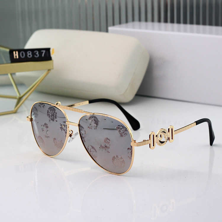 

Designer Versage Vercace Sunglass Mens Womens Sunglasses Vintage Women's Toad Glasses Printed Thin Women's Uv Protection Red 2023