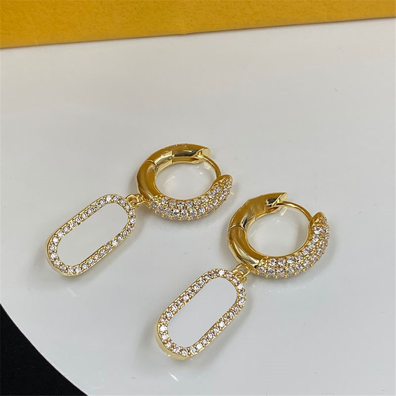 

Thick Spring Buckle Earrings Women Diamond Charm with Hollow Oval Wedding Party Gift Jewelry
