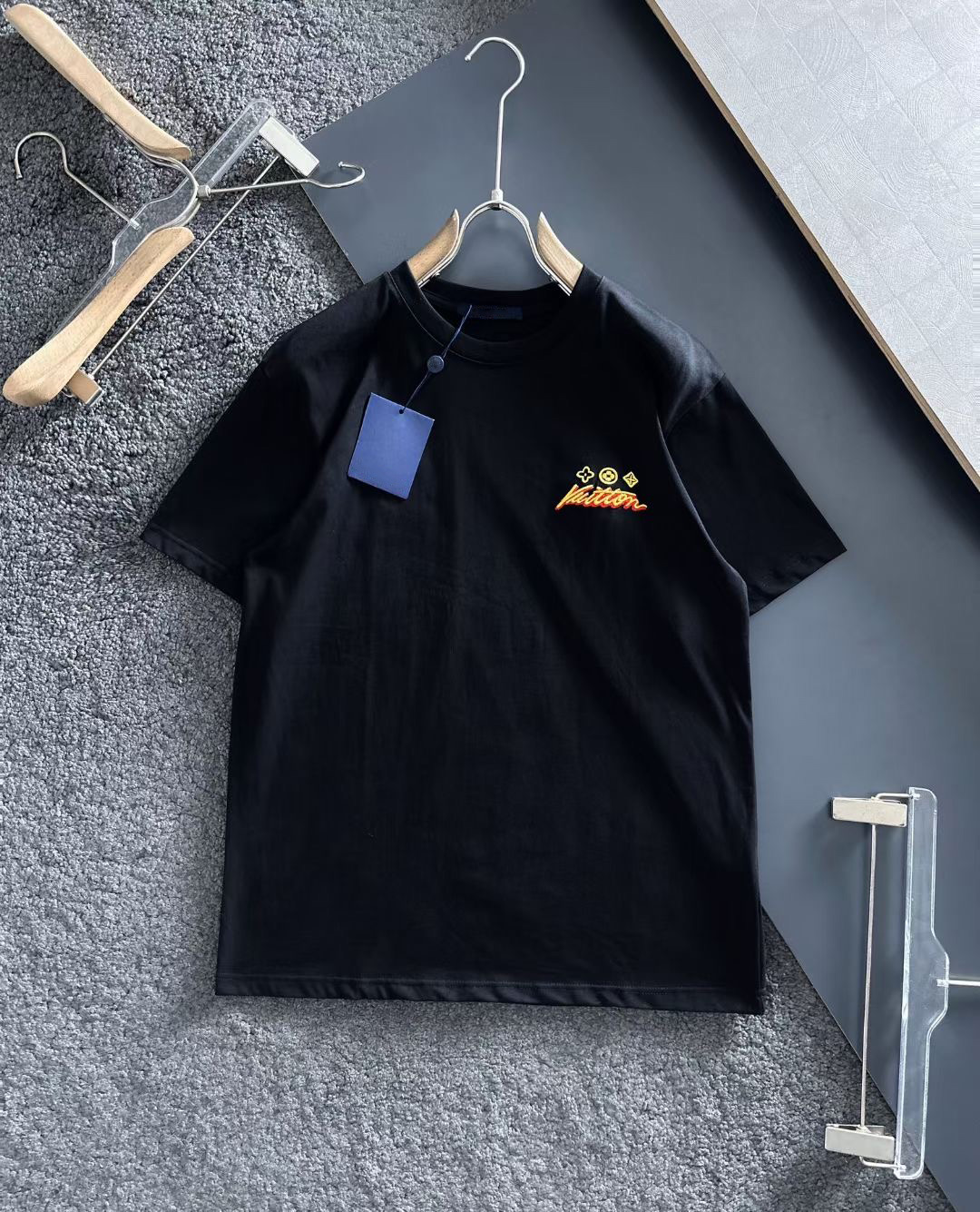 

Luxury Mens Designer T Shirt Black white Letter printed shirts Short Sleeve Fashion Brand Designer Top Tees Asian Size S-XXL