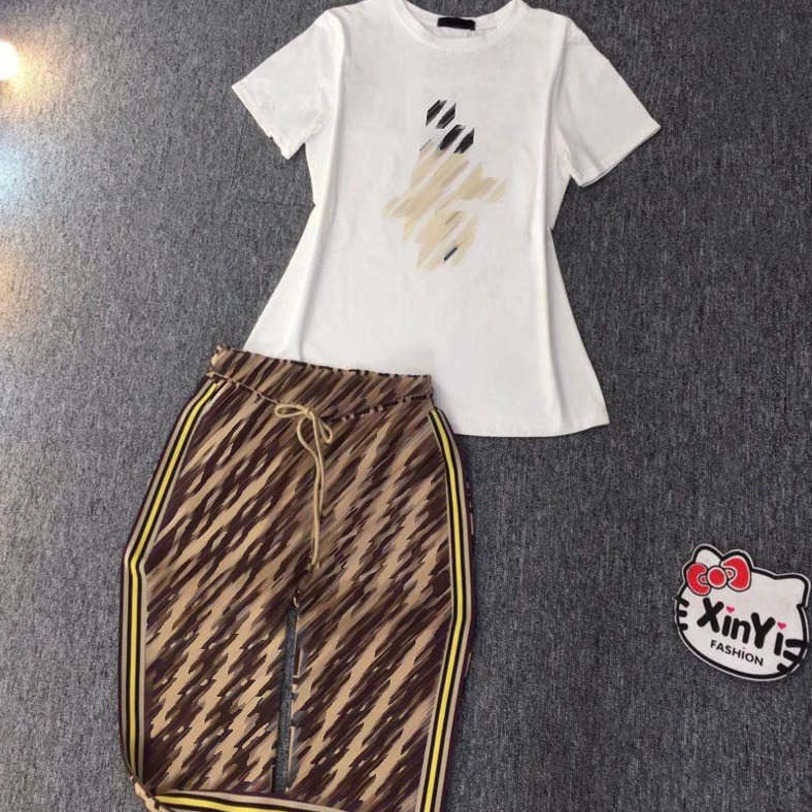 

22ss designer women brand t-shirt pants set Spring New Europe America Fashion Trend short sleeved Pants Sports Suit Womens clothing a1, White