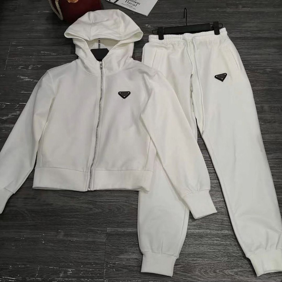 

Womens Fashion Tracksuits Casual Loose Sweatsuits Classic Print Hooded Sweatpants Hoodies Set Women Sport Jogging Running Tracksuit 23ss, Khaki