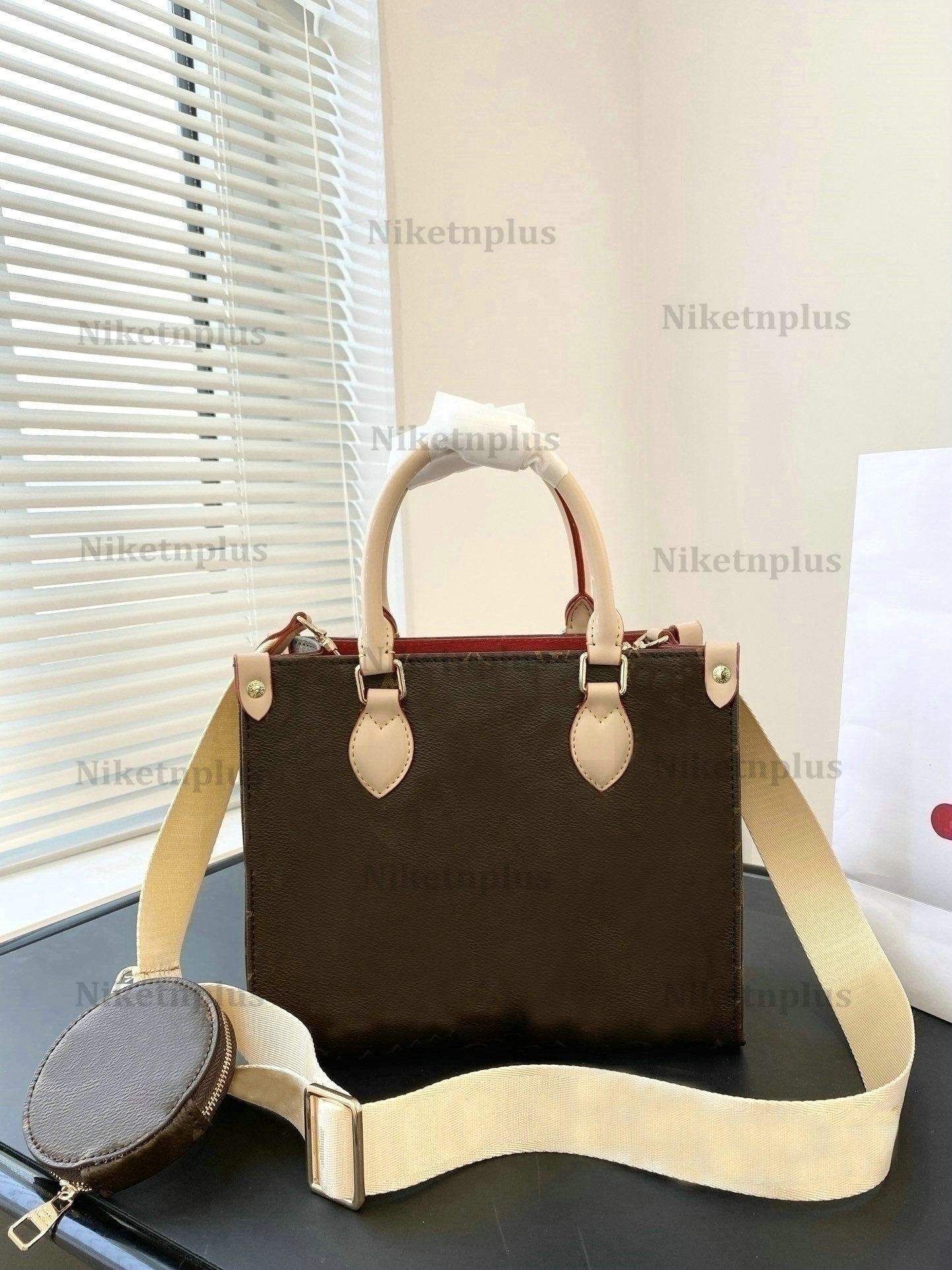 

M46373 OnTheGo PM Tote Bag Mini On The Go With Removable zipped coin purse Fashion Womens top handles Monograms shoulder bag Luxury Handbags jacquard strap, #1